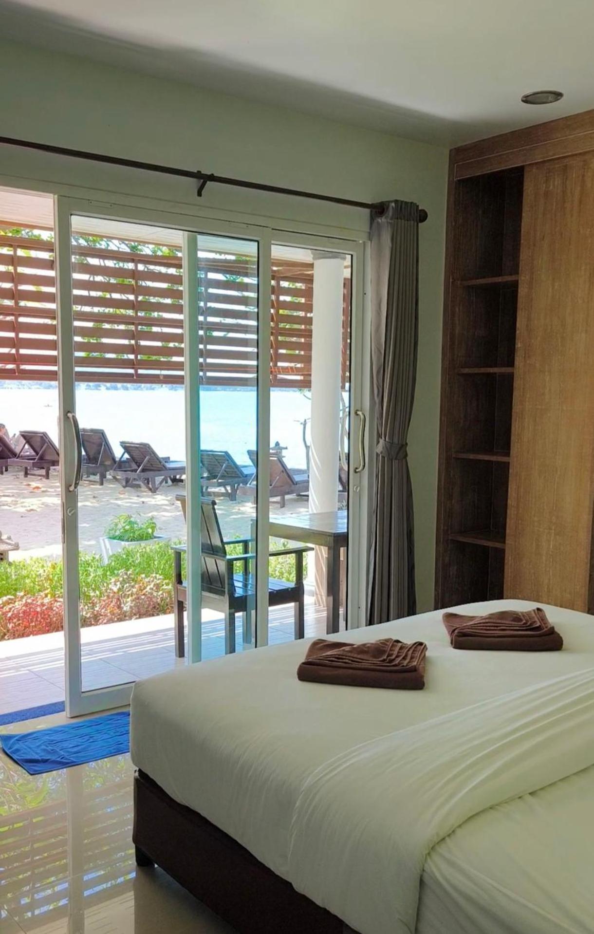 Maenam Villa Hotel Mae Nam Bagian luar foto