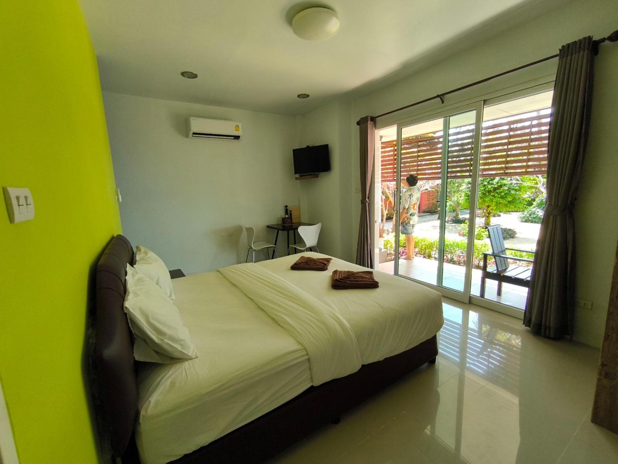 Maenam Villa Hotel Mae Nam Bagian luar foto